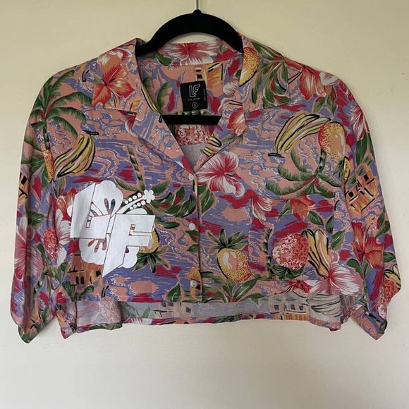 LF The Brand Cropped Hawaiian Button Front‎ Shirt Size Small - Picture 3 of 4